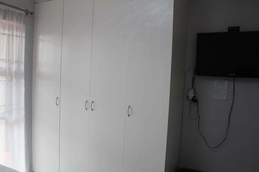 To Let 2 Bedroom Property for Rent in Heiderand Western Cape